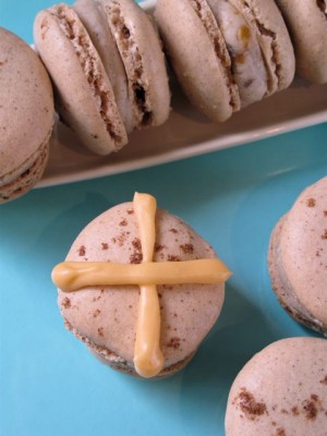 Good Friday Macarons – Easter Cookies