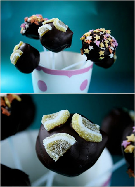 Lemon Cake Pops with Dark Chocolate