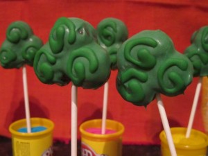 Shamrock Cake Pops