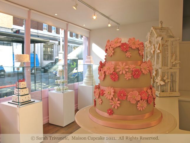 Peggy Porschen Academy March 2011 review by Sarah Trivuncic Maison Cupcake