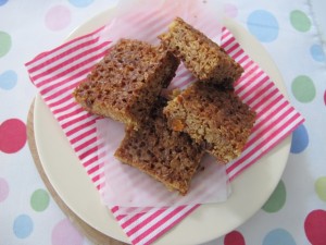 apricot flapjacks with ginger