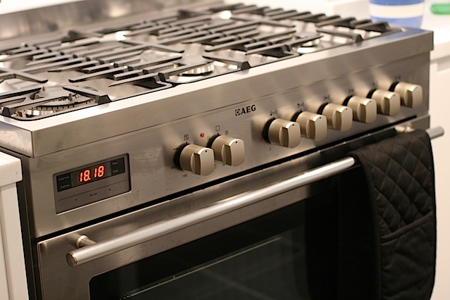 Food Blogger Sponsored posts on Maison Cupcake - AEG range cooker close up