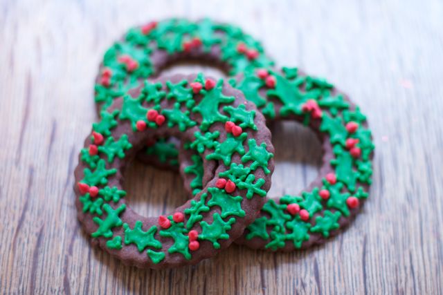 Christmas-Wreath-Tree-Cookies.jpg Christmas-Wreath-Tree-Cookies