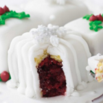 christmas-red-velvet-cakes