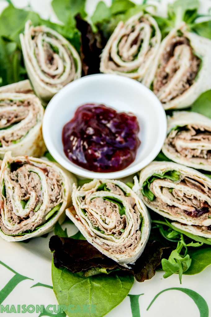 Roast beef wraps with cranberry relish and spinach for packed lunches or parties via @maisoncupcake at development.maisoncupcake.com