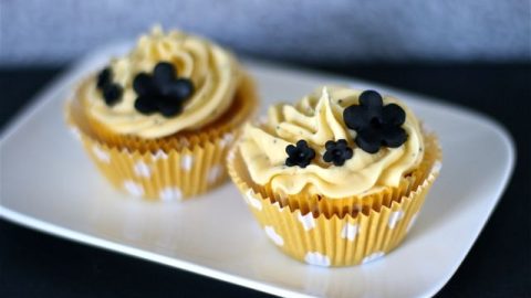 lemon and poppy seed cupcakes