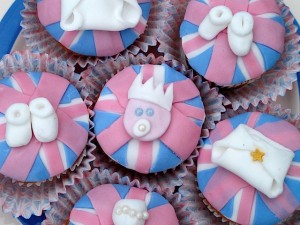 Royal Baby Cupcakes (Easy Step by Step)
