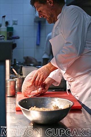 Marco Pierre White stuffs his turkey | development.maisoncupcake.com See how chef Marco Pierre White prep his roast turkey at development.maisoncupcake.com #thanksgiving #christmas 