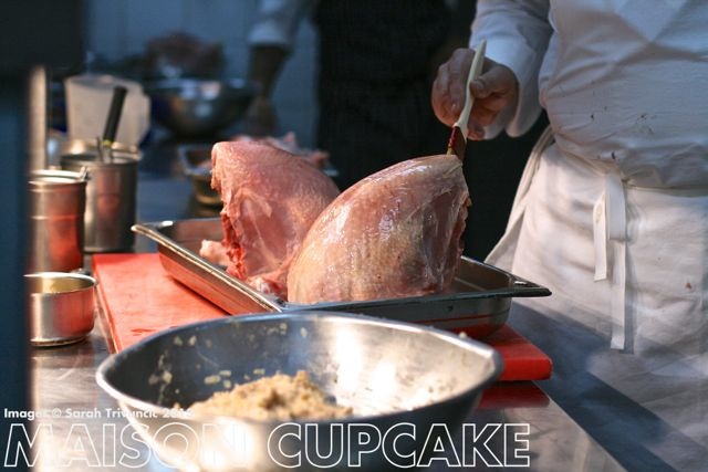 Marco Pierre White stuffs his turkey | development.maisoncupcake.com See how chef Marco Pierre White prep his roast turkey at development.maisoncupcake.com #thanksgiving #christmas 