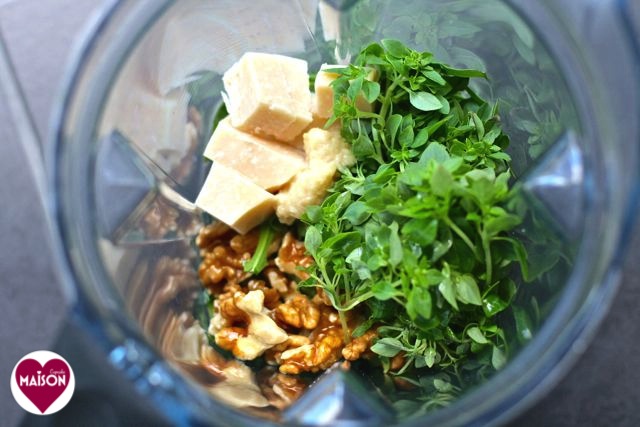 Vitamix Pesto recipe with rocket walnut and basil at development.maisoncupcake.com #blenders #Vitamix #gadgets