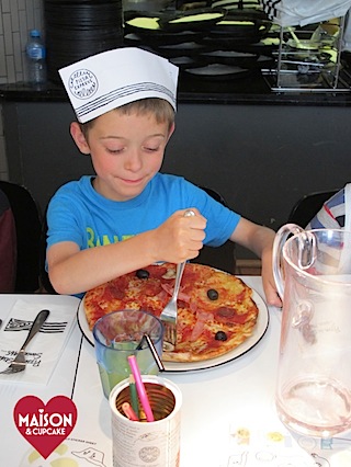 Pizza Express kids pizza decorating party review at development.maisoncupcake.com 