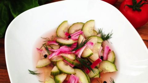 How to make these pretty overnight dill cucumber pickles with red onion