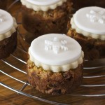 Mini Tropical Christmas Cakes - Fast Easy Alternative Tropical Christmas Cake at development.maisoncupcake.com