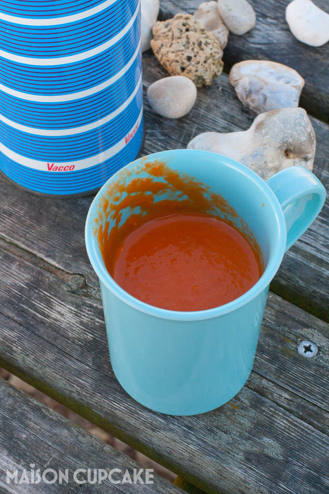Roast tomato and pepper soup with garlic and basil oil with Aldi - 17
