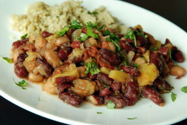 calypso pineapple bean pot