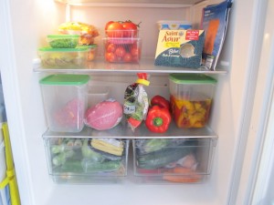 20 Easy Tips to Keep the Fridge Clean and Tidy