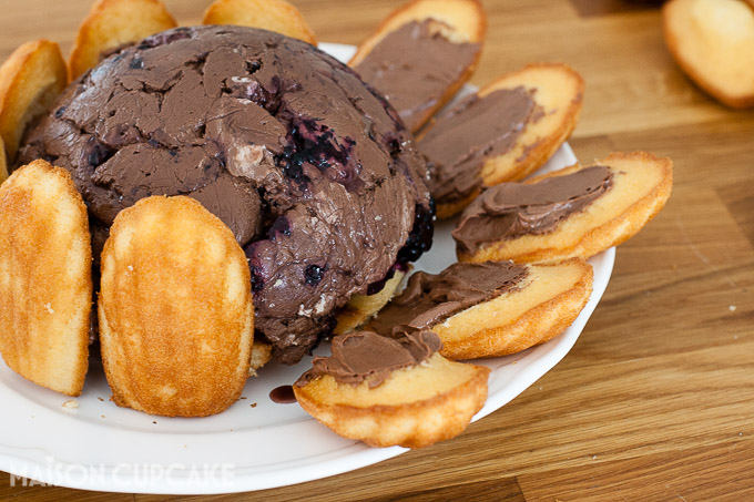 How to make Chocolate Blackberry Charlotte Dessert easy showstopper bombe with quark mousse See step by step photos at development.maisoncupcake.com