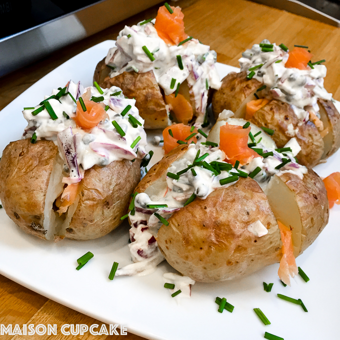 Microwaved jacket potatoes with smoked salmon via @maisoncupcake at development.maisoncupcake.com