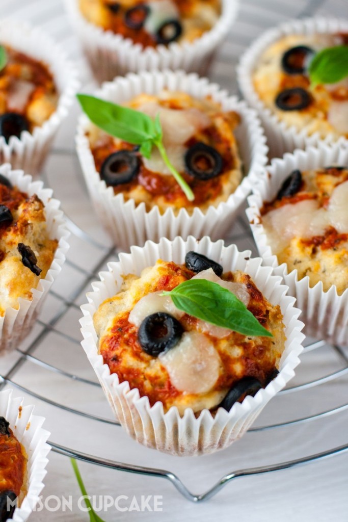 Bake these easy Pizza Muffins with Black Olives in little over 30 minutes - recipe at development.maisoncupcake.com