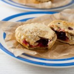 Mini Apple Pies with Beetroot (Vegan)