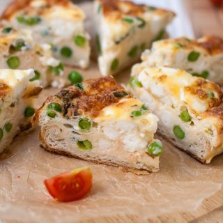 Crustless quiche with pea, mint and feta cheese - easy tasty recipe using shortcrust pastry for spring summer picnics and packed lunches