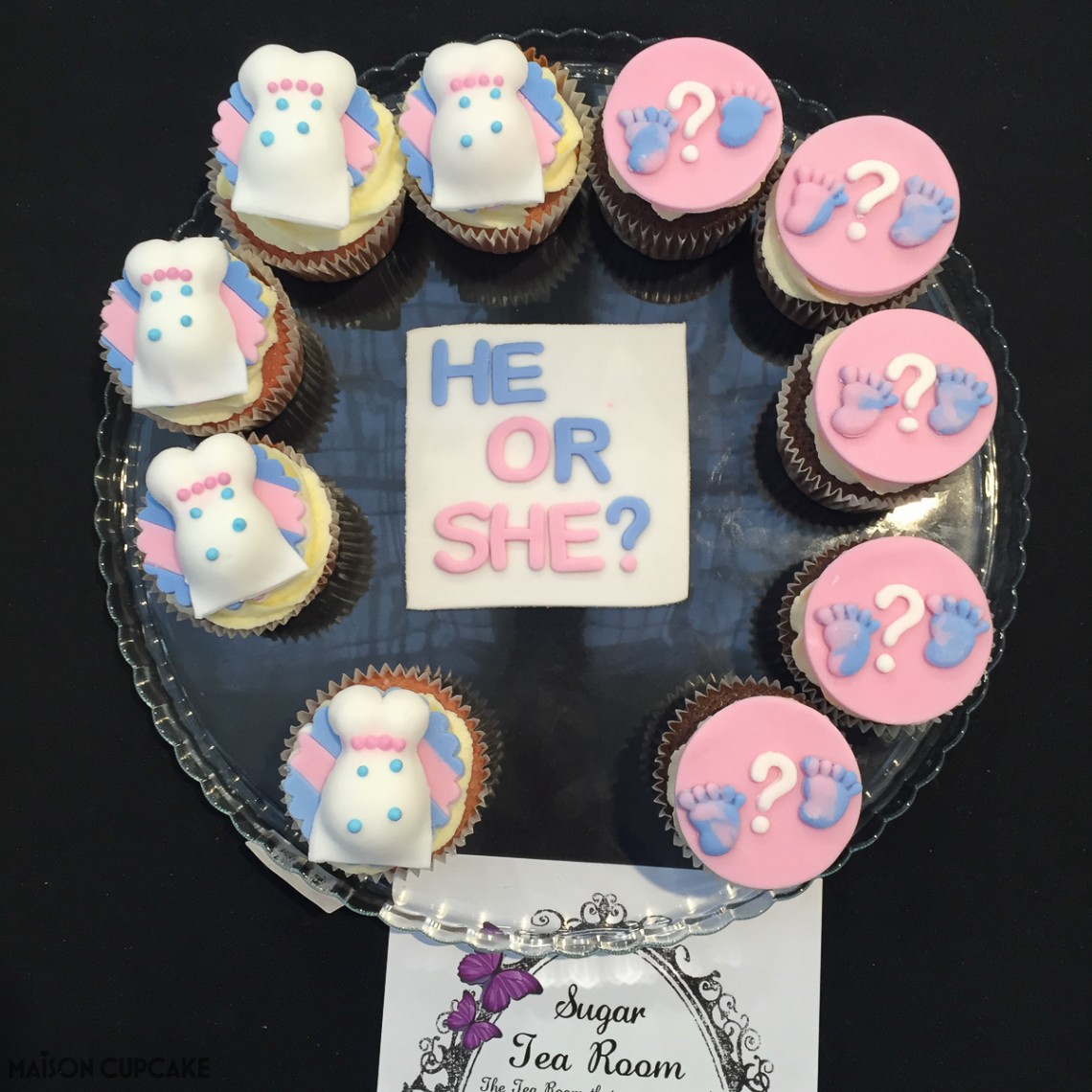 Gender reveal cupcakes