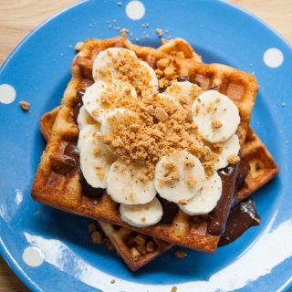 Make these Belgian speculoos waffles with banana and chocolate for a fun weekend breakfast or dessert - ready in under ten minutes and a gluten free recipe too.