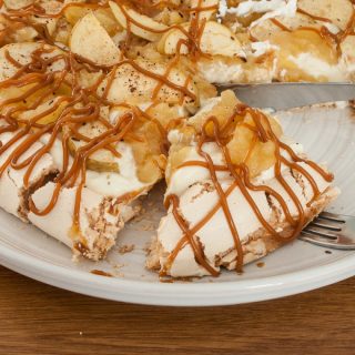 Make this sticky toffee apple pavlova dessert with dulce de leche caramel sauce drizzle - easy recipe using low fat quark cream cheese not whipped cream and Bramley cooking apples
