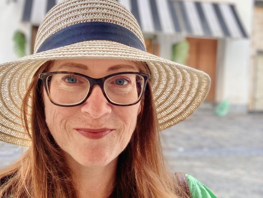 Sarah Trivuncic - Portrait shot with hat